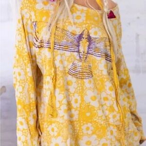 Magnolia Pearl NWT Viggo Malibu CA Hawk T Tee 1747 Floral HOLLY NEW NEVER Worn